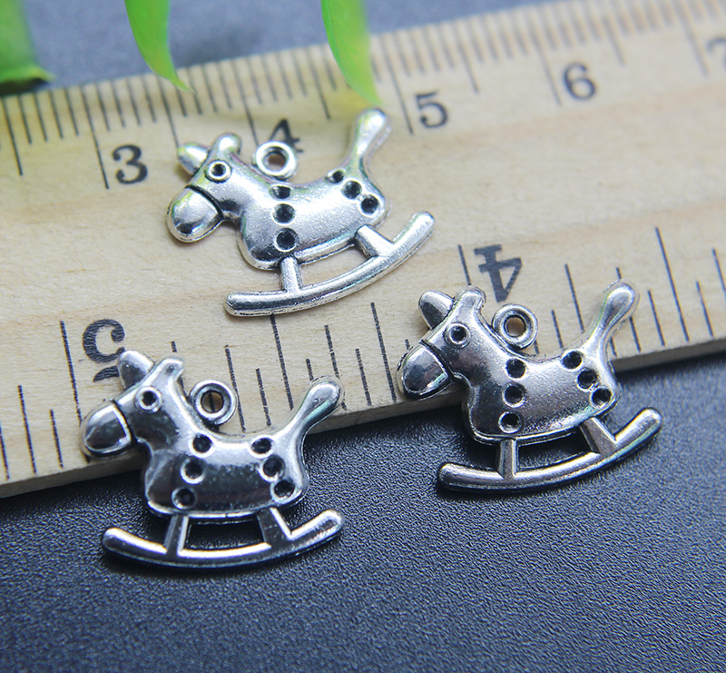 Wholesale 100pcs Hobbyhorse Toy Charms Pendant Retro Jewelry Making DIY Keychain Ancient Silver Pendant For Bracelet Earrings 14*16mm
Wholesale 100pcs Hobbyhorse Toy Charms Pendant Retro Jewelry Making DIY Keychain Ancient Silver Pendant For Bracelet Earrings 14*16mm