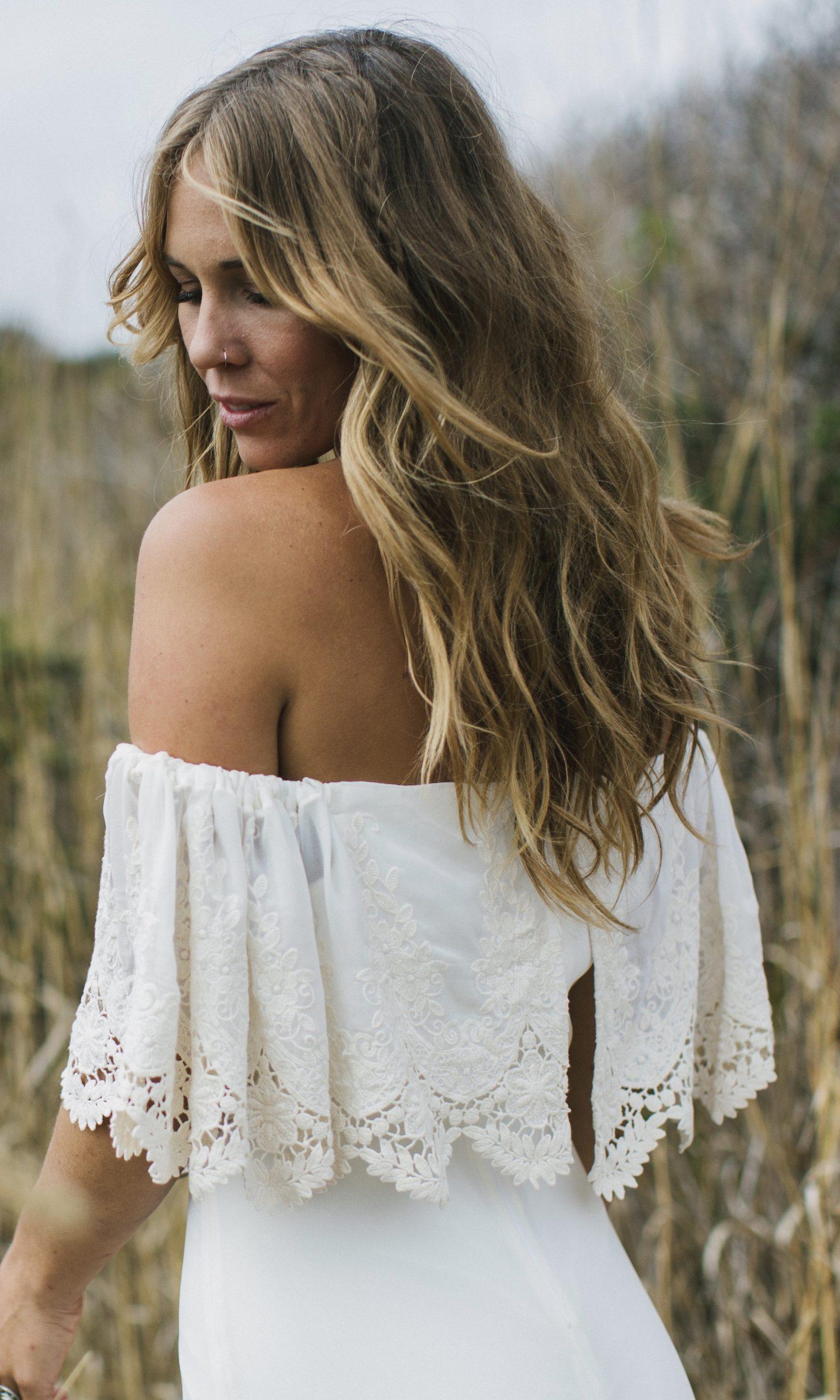 Vintage Boho Wedding Gowns Off The Shoulder Sweep Train Short Sleeves Beach Bohemian Bridal Gowns Plus Size