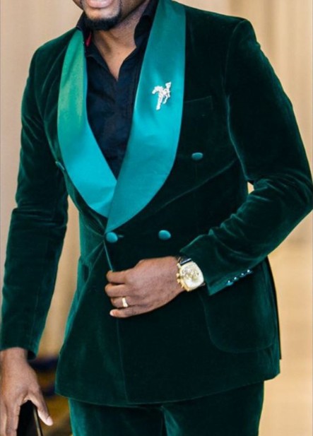 New Fashion Dark Green Velvet Groom Tuxedos Excellent Double-Breasted Groomsmen Blazer Men Formal Suit Party Prom Suit(Jacket+Pants+BowsTie)