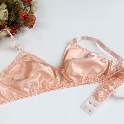 Women mulberry silk bra double-sided silk wireless non padded adjustable straps sexy health care solid wear underwear, Multi
Women mulberry silk bra double-sided silk wireless non padded adjustable straps sexy health care solid wear underwear, Multi