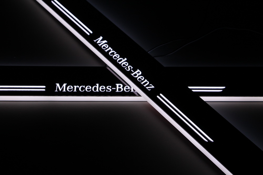 Acrylic Moving LED Welcome Pedal Car Scuff Plate Pedal Door Sill Pathway Light For Mercedes Benz W204 GLK300 2013 - 2015
Acrylic Moving LED Welcome Pedal Car Scuff Plate Pedal Door Sill Pathway Light For Mercedes Benz W204 GLK300 2013 - 2015