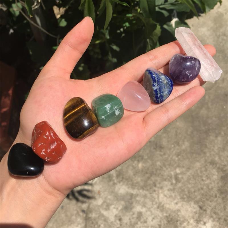 Hot sale 7 chakra stone Irregular Shaped Tumbled Stone Mix Amethyst with clear Rock Crystal Quartz point Mediation Chakra Stone Healing
Hot sale 7 chakra stone Irregular Shaped Tumbled Stone Mix Amethyst with clear Rock Crystal Quartz point Mediation Chakra Stone Healing