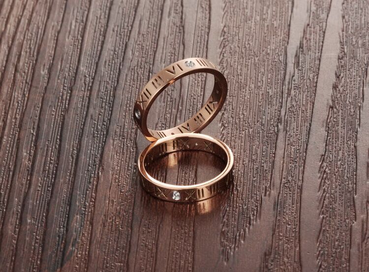 Roman letter cutout Women's Diamond Ring, ladies fashion rose gold ring, Roman numeral silver rings Women's Band Rings