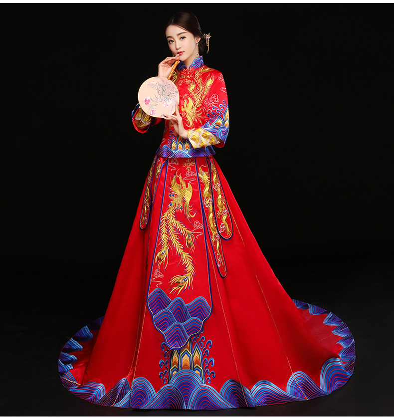 High Quality China traditional elegant bride wedding cheongsam dress Chinese dragon phoenix Suzhou Embroidery gown Fashion show
