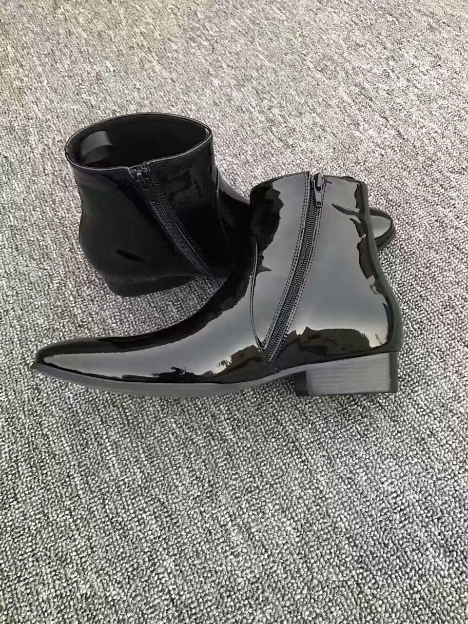 new men leather boots patent leather booties male point toe mujer botas party shoes black mirror leather bota male runway tennis footwear
new men leather boots patent leather booties male point toe mujer botas party shoes black mirror leather bota male runway tennis footwear