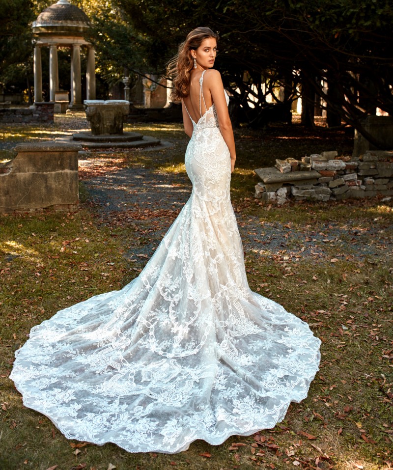Eve of Milady 2019 Wedding Dresses Sexy Backless Deep V Neck Lace Appliqued Mermaid Bridal Gowns Plus Size Wedding Dress