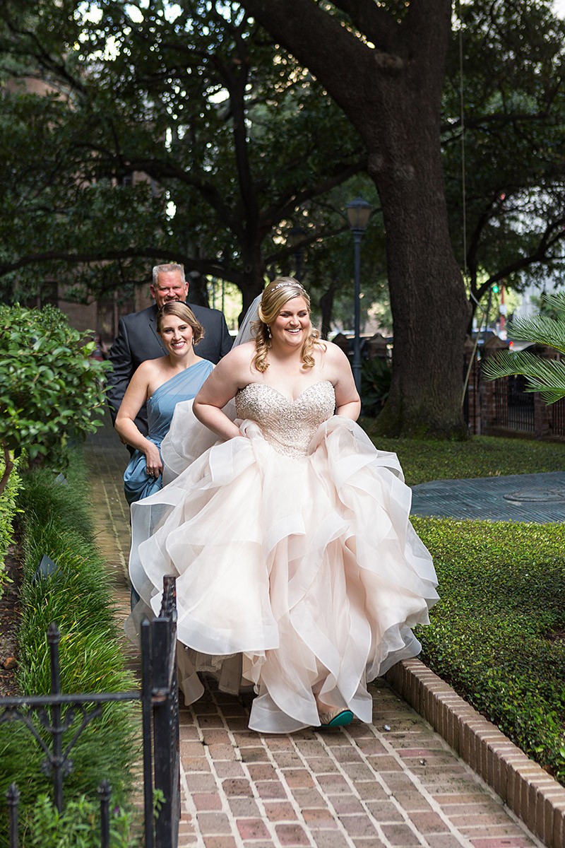 2018 Plus Size Wedding Dresses Sweetheart Beading Luxury Ruffles Sleevelss Country Bridal Gowns Fat Bride Custom Made Boho Wedding Dress