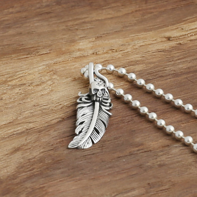 Personalized Brand new 925 sterling silver fashion jewelry necklace pendant American vintage style cute feather & skull free shipping gift