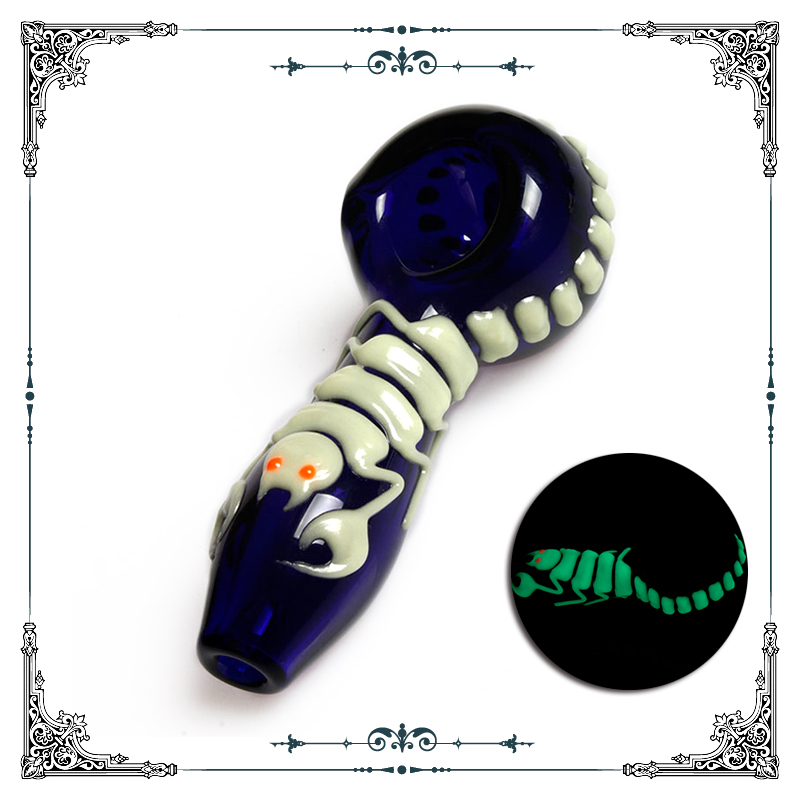Hot sale scorpion UV glass spoon pipe heady Glass tobacco pipes smoking pocket pipe free shipping
Hot sale scorpion UV glass spoon pipe heady Glass tobacco pipes smoking pocket pipe free shipping