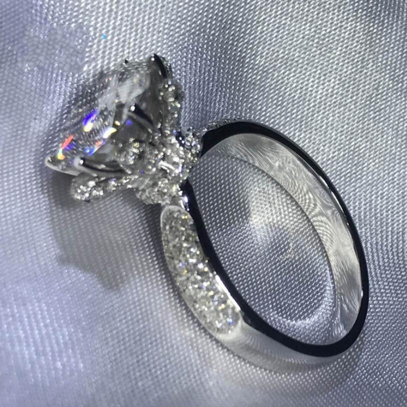 Sterg Sier Topaz CZ Engagement Ring | Round Cut White Gemstones wer Band