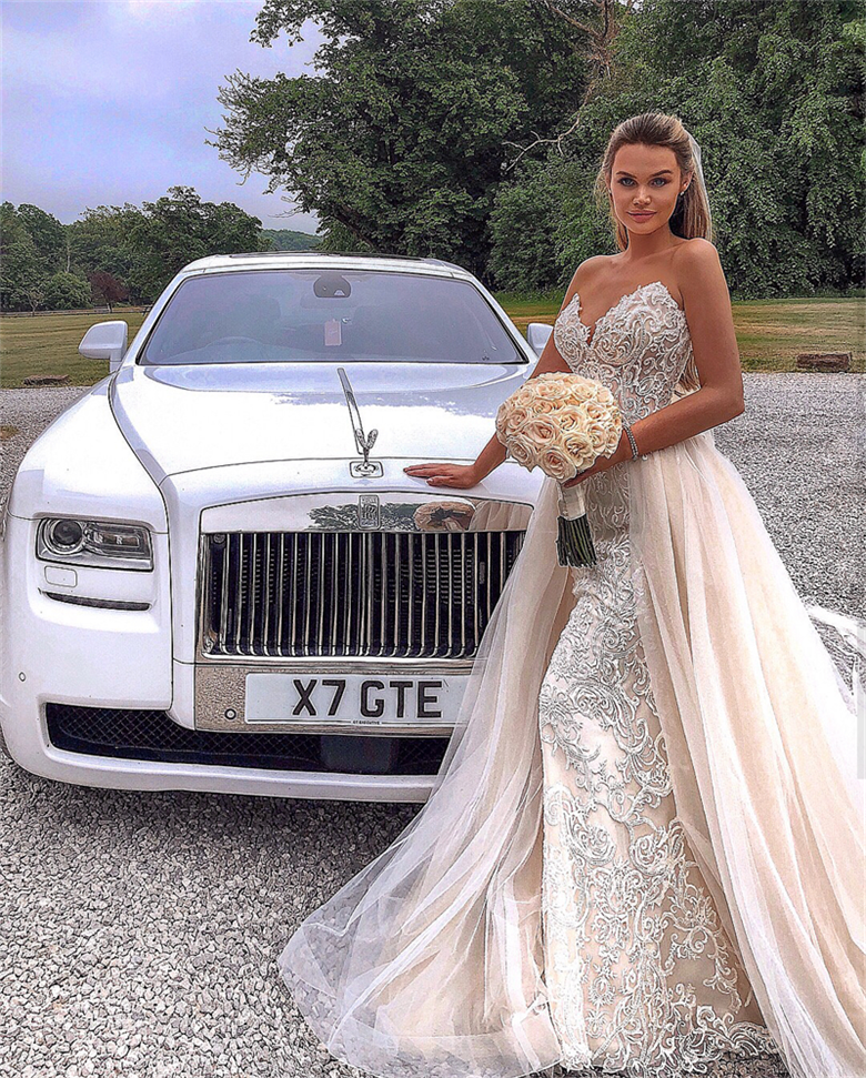 Luxury Dubai Wedding Dress Sweetheart Full Lace Appliques Backless Tulle Sweep Train Bridal Gowns With Detachable Train Custom Made