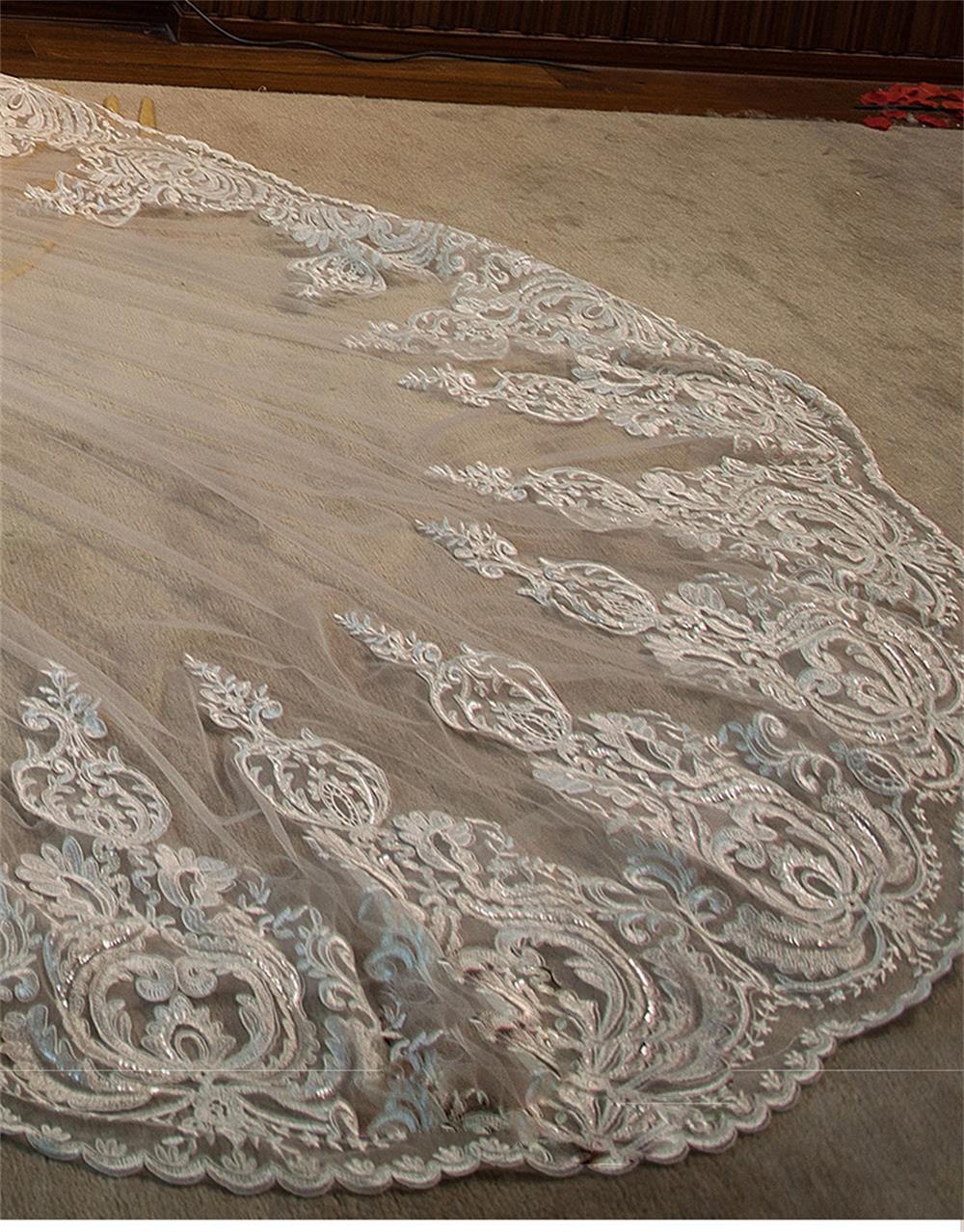 Gorgeous 4M One Layer Long Cathedral Ivory Wedding Veils Lace Trim Soft Tulle Wide Bridal Veil Accessories With Comb