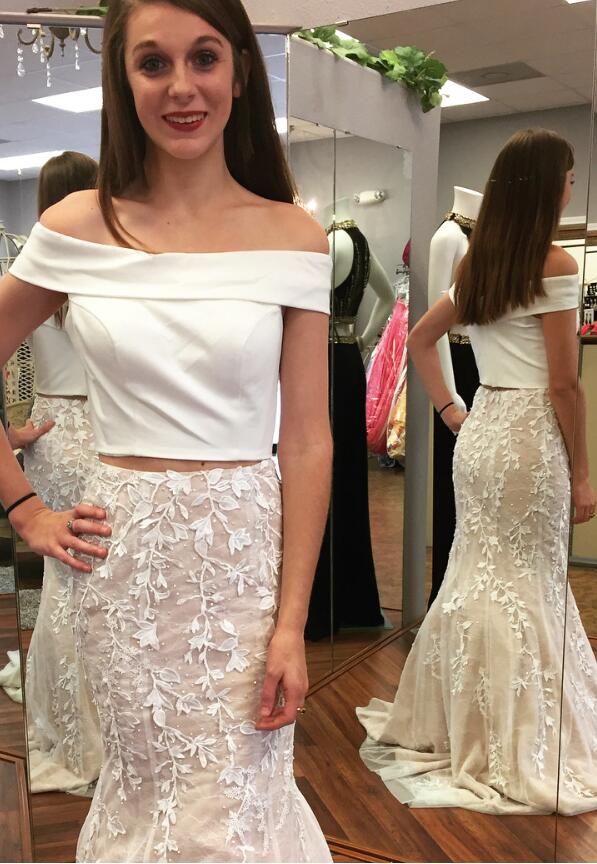 Hot Selling Sexy Two Piece Mermaid Off the Shoulder Prom Dresses Evening Dresses with Lace Appliques, Ivory
Hot Selling Sexy Two Piece Mermaid Off the Shoulder Prom Dresses Evening Dresses with Lace Appliques, Ivory