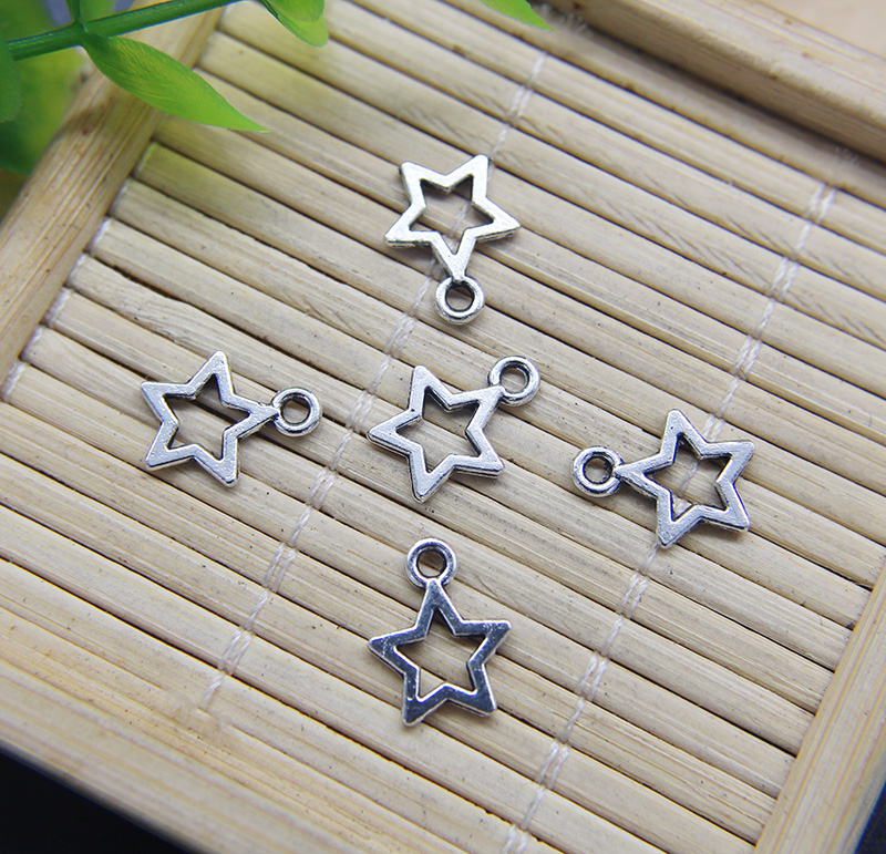 Whole 200pcs Small Star Alloy Charms Pendants Retro Jewelry Making DIY Keychain Ancient Silver Pendant For Bracelet Earrings 1