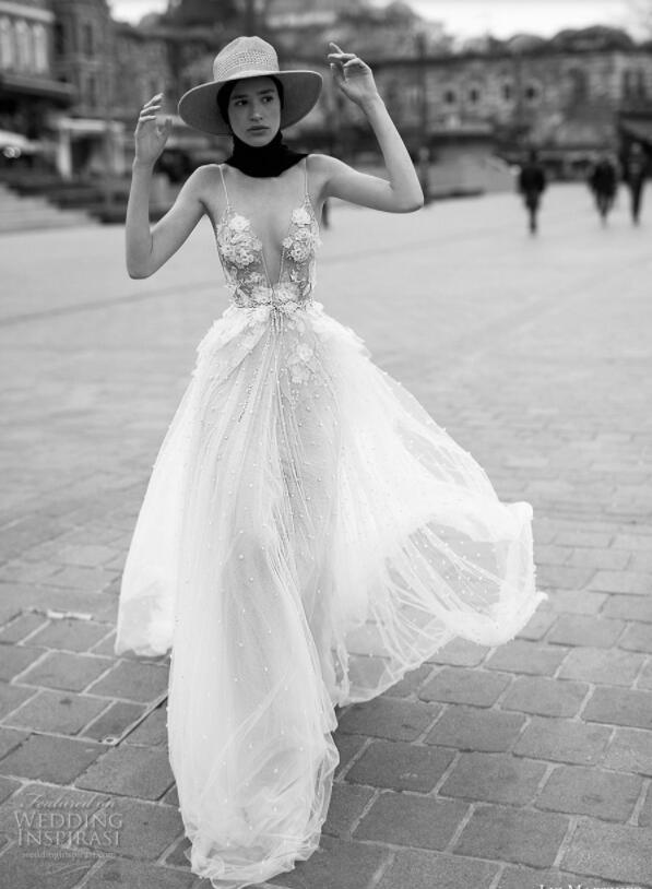 Liz Martinez A Line Beach Wedding Dresses Spaghetti Lace 3D Floral Applique Pearls Bohemian Bridal Dress Backless Plus Size Wedding Gowns