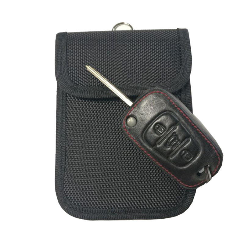 RFID Key Fob Protector Pouch,Oxford Cloth Faraday bag Anti-Theft Blocking EMF Cage for Keyless Car Keys, Red;blue
RFID Key Fob Protector Pouch,Oxford Cloth Faraday bag Anti-Theft Blocking EMF Cage for Keyless Car Keys, Red;blue