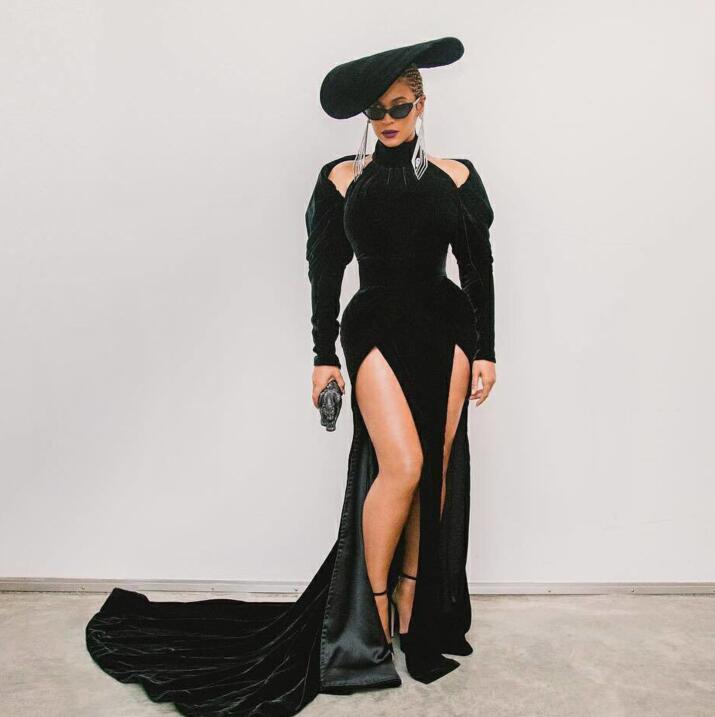 Evening dress Yousef aljasmi Kim kardashian Halter Long sleeve Split Velvet Long dress Mermaid Almoda gianninaazar ZuhLair murad Ziadnakad, Same with picture
Evening dress Yousef aljasmi Kim kardashian Halter Long sleeve Split Velvet Long dress Mermaid Almoda gianninaazar ZuhLair murad Ziadnakad, Same with picture