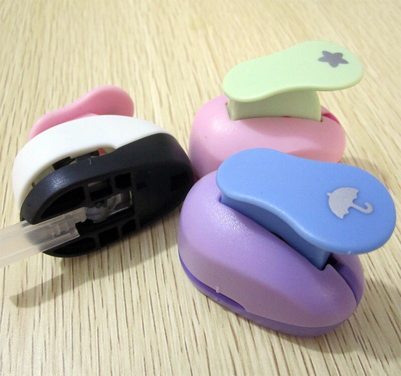 mini Handmade craft punch Crafts Scrapbooking Tool Mini Paper Punch For DIY Gift Card Punches Embossing Stamping device
mini Handmade craft punch Crafts Scrapbooking Tool Mini Paper Punch For DIY Gift Card Punches Embossing Stamping device