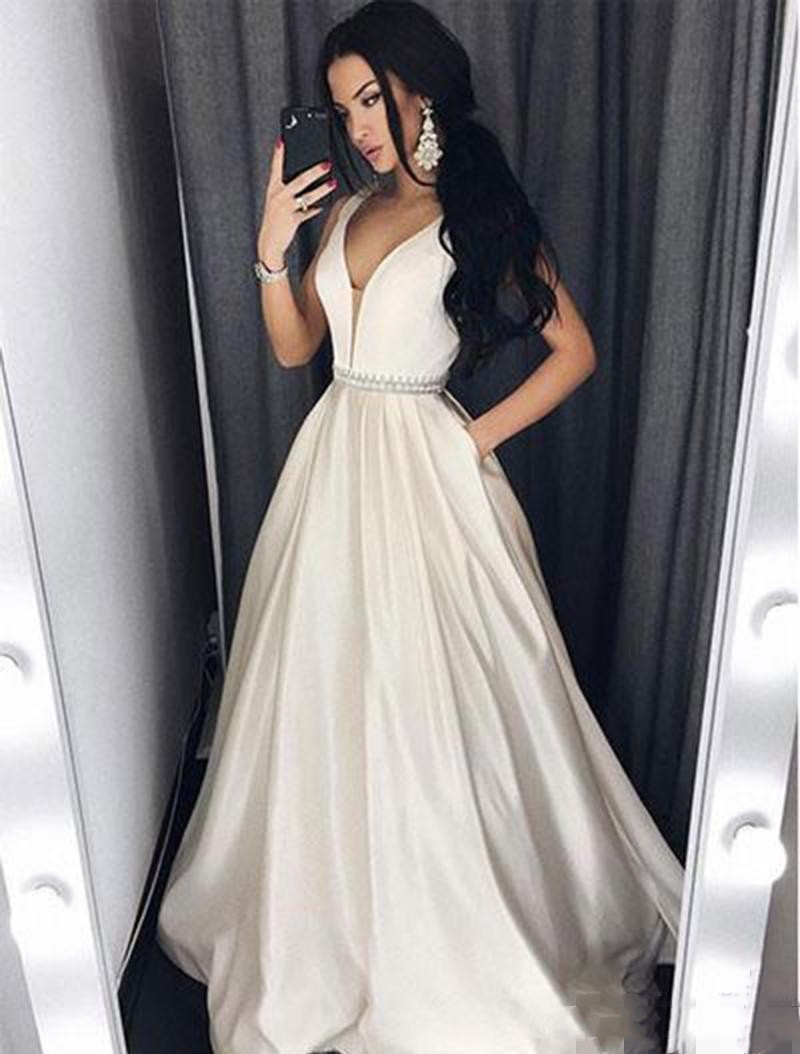 2018 Elegant Plus Size Prom Dresses A-Line Floor-length Long Formal Dress Evening Gown Beads South Africa Formal Party Dresses, Same as picture
2018 Elegant Plus Size Prom Dresses A-Line Floor-length Long Formal Dress Evening Gown Beads South Africa Formal Party Dresses, Same as picture