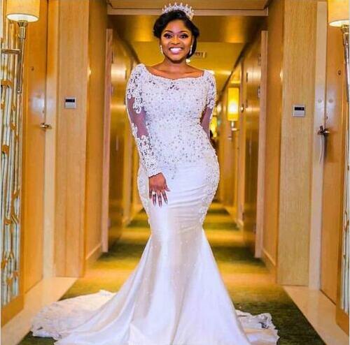 Plus size Mermaid Wedding Dress Lace Long Sleeves Jewel Neck Applique Court Train Sequined Black Women Designer Beaded Bridal Gowns, Silver
Plus size Mermaid Wedding Dress Lace Long Sleeves Jewel Neck Applique Court Train Sequined Black Women Designer Beaded Bridal Gowns, Silver