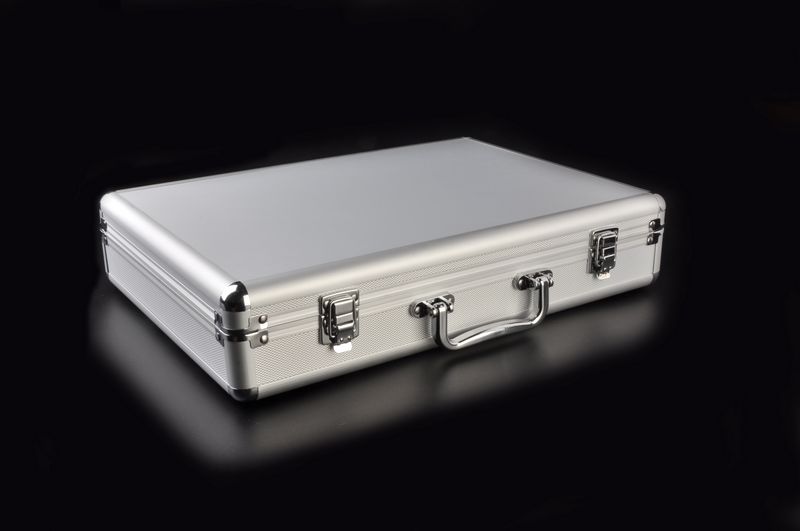 the needle for the Intellegent Artmex V8 Tattoo Permanent Makeup Machine Touch Screen 2 pens PMU