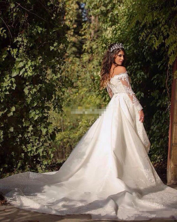 Country Lace New Wedding Dress Off Shoulder Long Sleeves Applique Tiered Court Train Bridal Dresses Gowns es