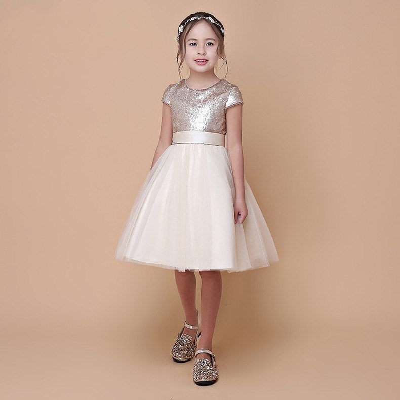 Real Sample High Quality Flower Girls Dresses Sparkly Gold Sequins Kids Knee Length Formal Wedding Party Gowns Sleeveless Open Back Bow Sash, Same as image
Real Sample High Quality Flower Girls Dresses Sparkly Gold Sequins Kids Knee Length Formal Wedding Party Gowns Sleeveless Open Back Bow Sash, Same as image