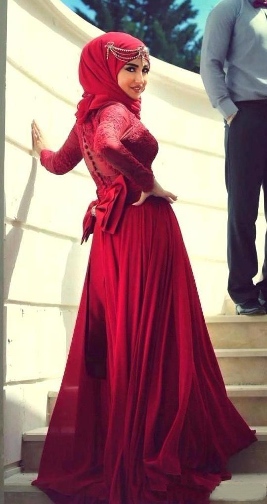 Modest Muslim Burgundy Formal Evening Dresses 2022 A Line Chiffon Long Sleeve High Neck Party Gowns Appliques Lace Islamic Kaftan Hijab Prom Dress Rob