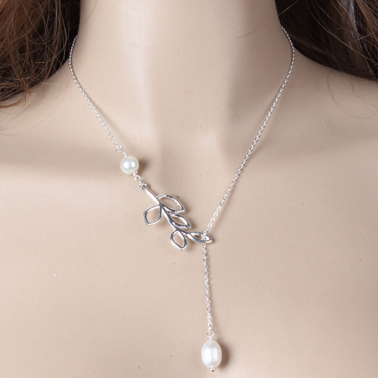Pearl Leaf Pendant Necklaces For Women Silver Plated Lady Party Dress Charms Infinity Chain Pearl Choker
Pearl Leaf Pendant Necklaces For Women Silver Plated Lady Party Dress Charms Infinity Chain Pearl Choker