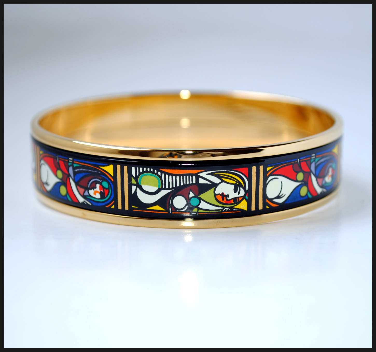 Woman Before a Mirror Series 18K gold-plated enamel bangle bracelet for woman Top quality bracelets bangles width 15 mm Fashion jewelry
Woman Before a Mirror Series 18K gold-plated enamel bangle bracelet for woman Top quality bracelets bangles width 15 mm Fashion jewelry