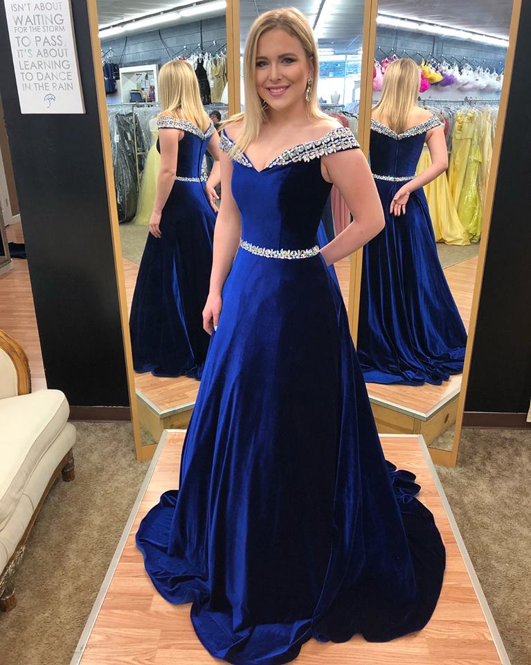 Hot Sale Velvet Evening Dresses V neck Cheap Off shoulder Backless Short Sleeves Crystal Beaded Prom Formal Party Dress Gowns, Light sky blue
Hot Sale Velvet Evening Dresses V neck Cheap Off shoulder Backless Short Sleeves Crystal Beaded Prom Formal Party Dress Gowns, Light sky blue