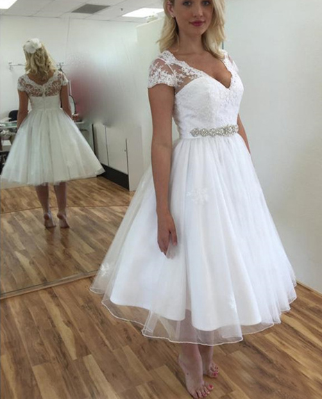 Knee Length Beach Wedding Dresses Sheer V Neck Cap Sleeve Appliques Lace Short Bridal Gowns With Crystal Sash, Ivory
Knee Length Beach Wedding Dresses Sheer V Neck Cap Sleeve Appliques Lace Short Bridal Gowns With Crystal Sash, Ivory