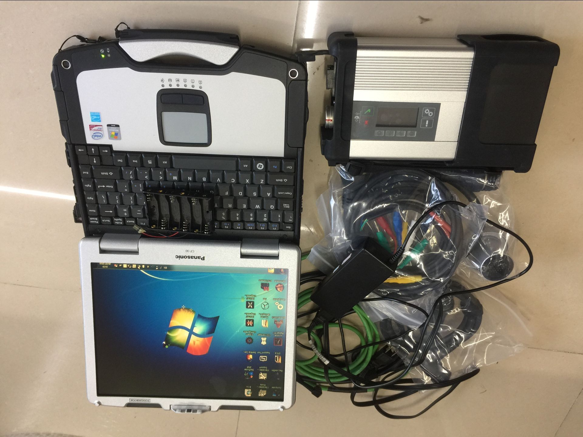 wifi MB star c5 for mercedes benz diagnostic tool software with Toughbook CF30 laptop hdd car and truck scanner
wifi MB star c5 for mercedes benz diagnostic tool software with Toughbook CF30 laptop hdd car and truck scanner