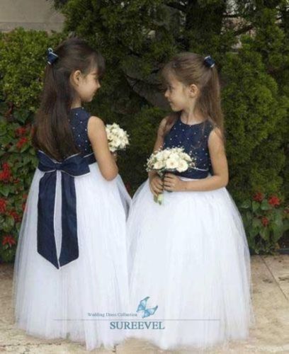 Lace Flower Girl Dresses For Wedding Holy First Communion Dresses Floor Length Party Dresses Half Sleeves Pageant Gowns For Girls, Red
Lace Flower Girl Dresses For Wedding Holy First Communion Dresses Floor Length Party Dresses Half Sleeves Pageant Gowns For Girls, Red
