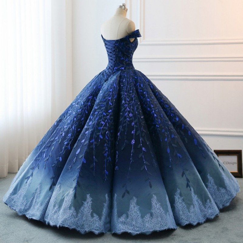 Luxury Ball Gown Ombre Dark Navy Prom Dresses Off The Shoulder Lace Appliqued Formal Evening Gowns Custom Made Beads Party Dress