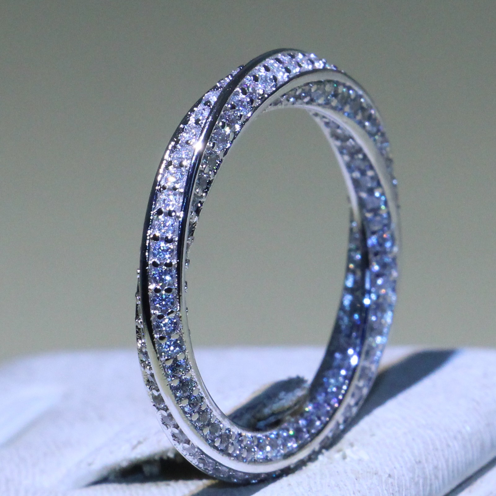 Wholesale Stunning Simple Circle Ring Luxury Jewelry 925 Sterling Silver Pave Micro 5A Zirconia CZ Party Mobius Wedding Rings For Women Gift