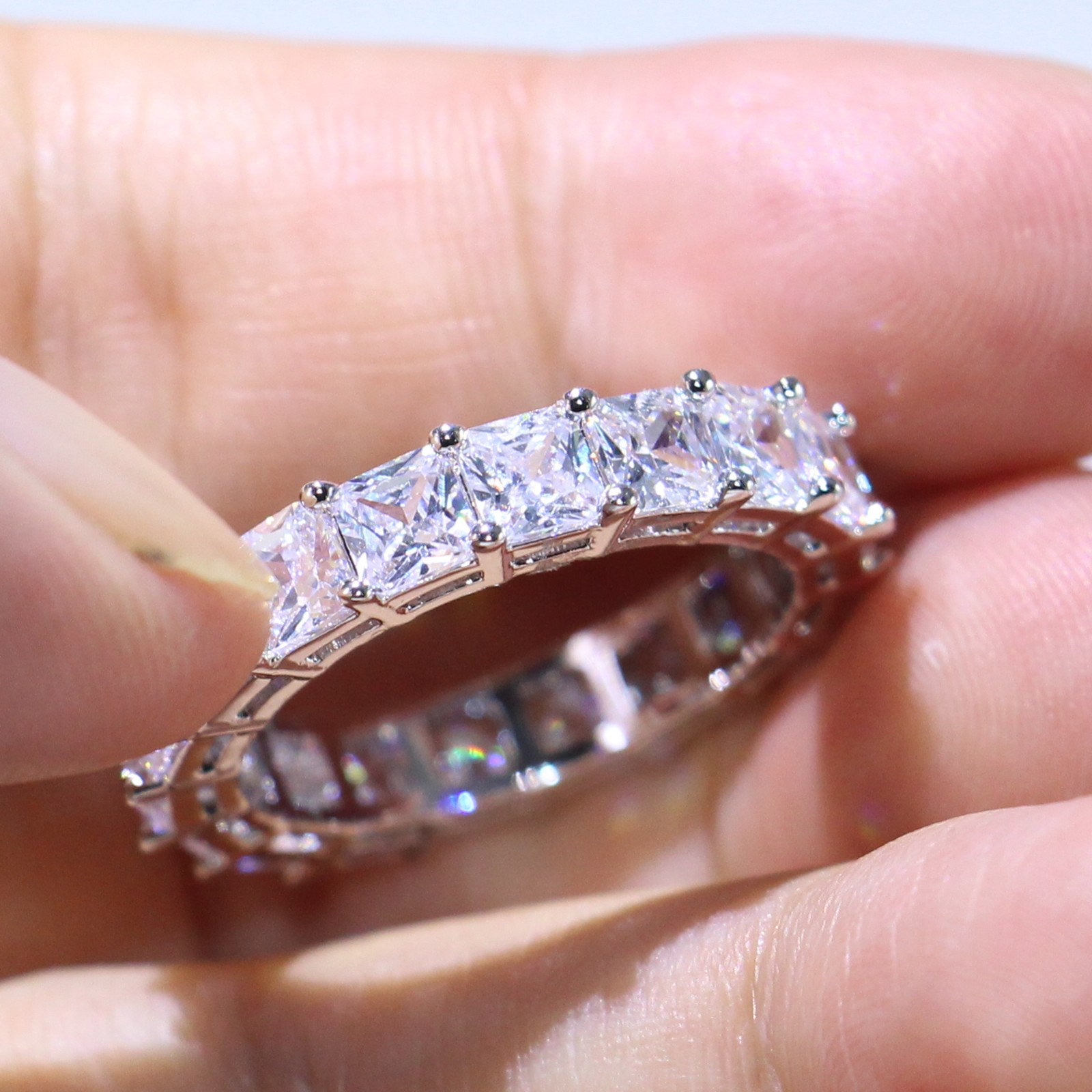 Circle Ring: Sterg Sier Princess White Topaz Square CZ Dia Ring for Women