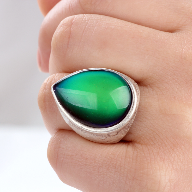 Fashion High Quality Color Change Mood Ring Emotion Feeling Big Drop Stone Alloy Jewelry MJ-RS048
Fashion High Quality Color Change Mood Ring Emotion Feeling Big Drop Stone Alloy Jewelry MJ-RS048