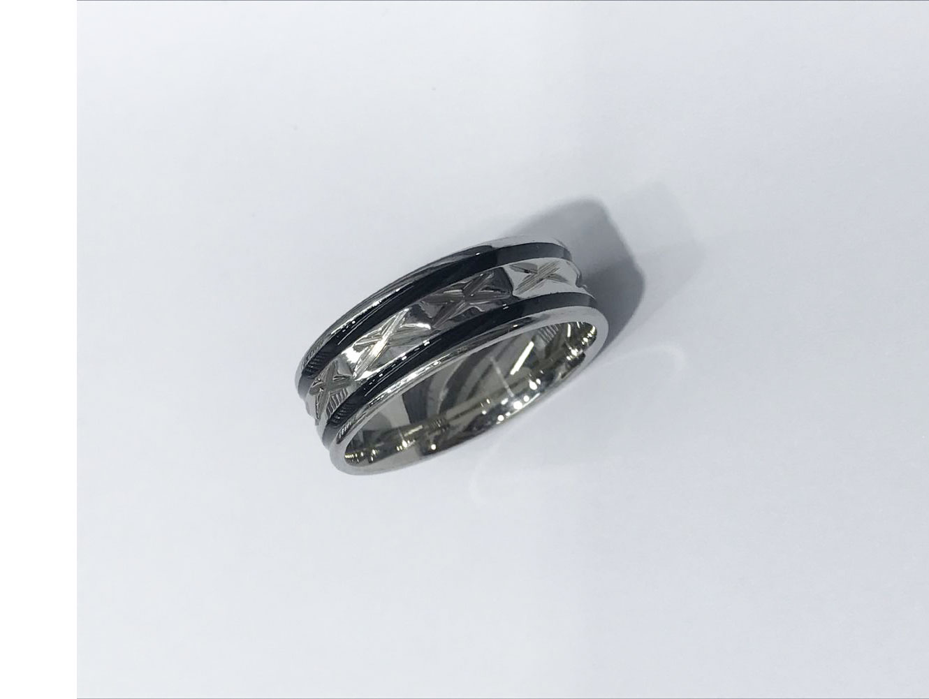 charm in black 8mm Stainless Steel Women Men Wedding Ring Top Quality Do not fade Lovers Jewelry size 7-11
charm in black 8mm Stainless Steel Women Men Wedding Ring Top Quality Do not fade Lovers Jewelry size 7-11