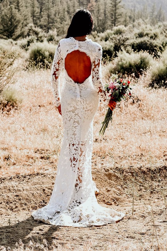 Modest Mermaid Wedding Dresses Jewel Neck Long Sleeve Hollow Back Chapel Train Country Bridal Gowns Garden Plus Size Wedding Dress