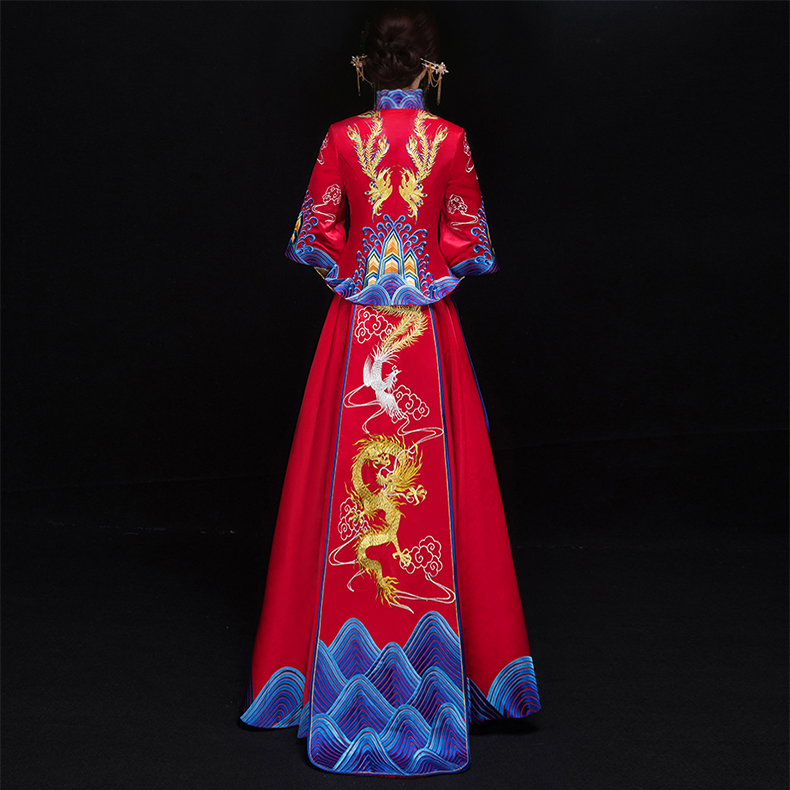 High Quality China traditional elegant bride wedding cheongsam dress Chinese dragon phoenix Suzhou Embroidery gown Fashion show