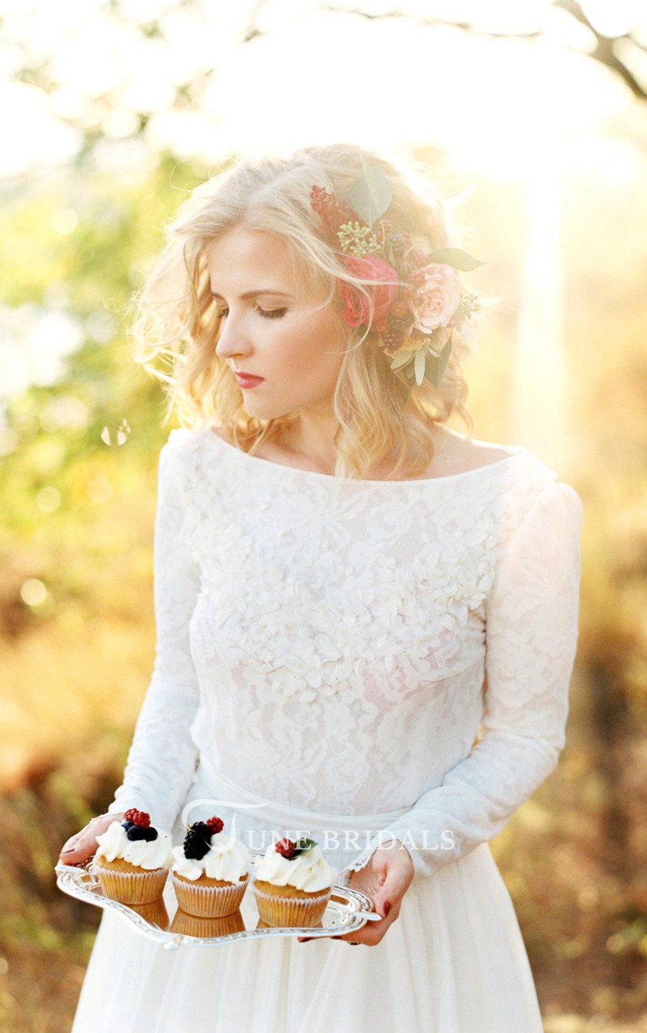 Romantic Chiffon Dresses A-e Lace Bodice Appliques Sweep Train Long Sleeve Boho Wedding Dress Sexy Backless Bridal Gowns