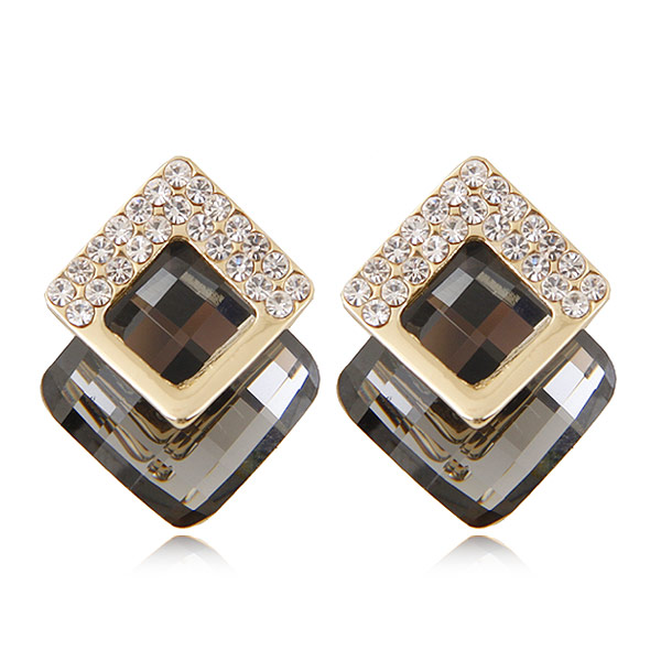 2018 Luxury Korean Earrings For Women Bijoux Crystal Clip Stud Earrings Elegant Earrings Summer Geometric Earings Jewelry, Golden;silver
2018 Luxury Korean Earrings For Women Bijoux Crystal Clip Stud Earrings Elegant Earrings Summer Geometric Earings Jewelry, Golden;silver