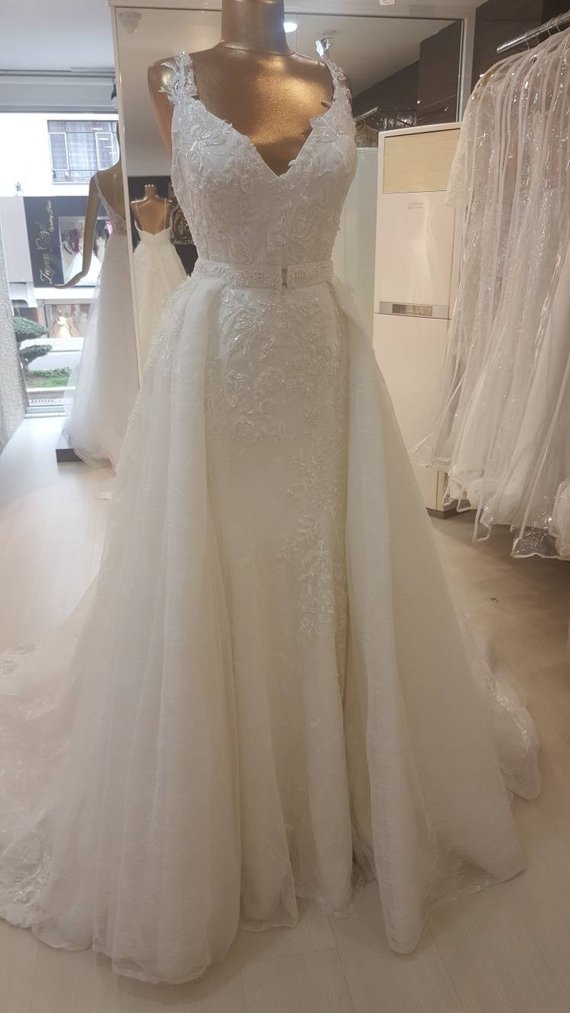 Plus Size Mermaid Wedding Dresses With Detachable Skirt V Neck Real Pictures Lace Appliques Sequins African Wedding Gowns Sexy Backless