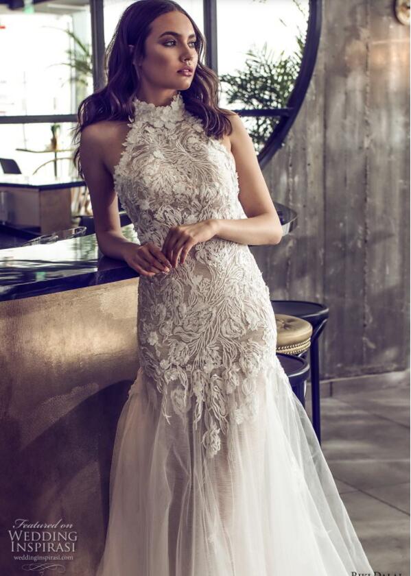 2019 Mermaid Wedding Dresses Halter 3D Floral Applique Backless Sweep Train Lace Bridal Dress Sleeveless Plus Size robe de mariée Gowns