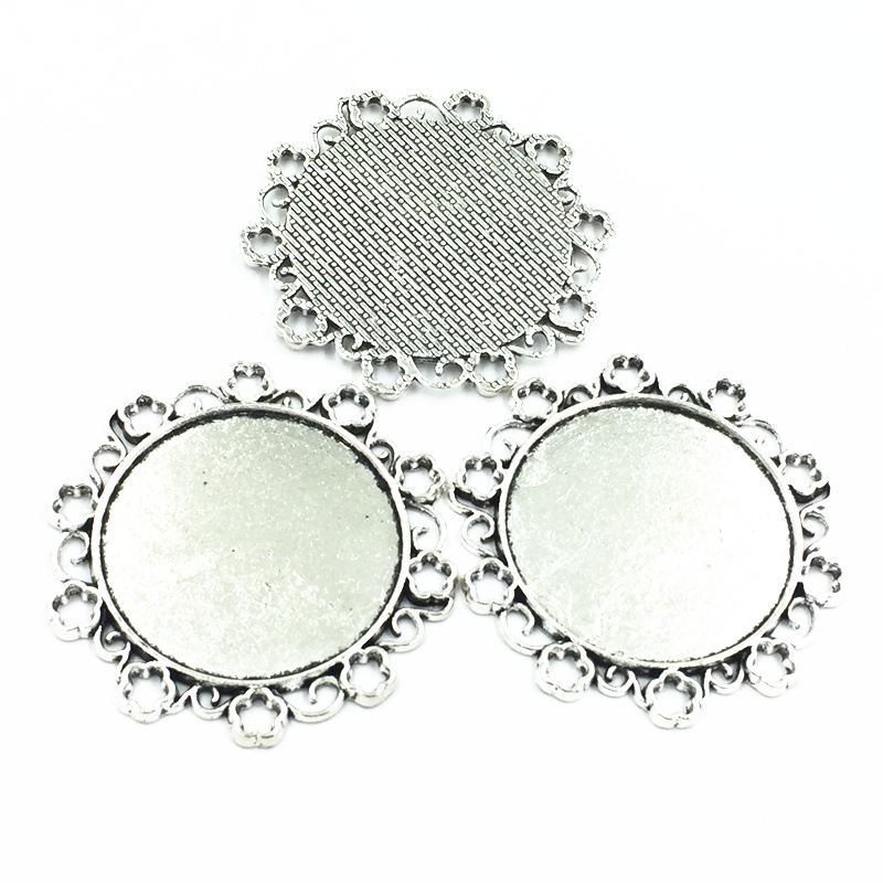 5Pcs Necklace Pendant Silver Tone Flower Lace Metal Seing Jewelry Cabochon Cameo Base Tray Bezel Blank Fit 34mm Cabochons 49mm