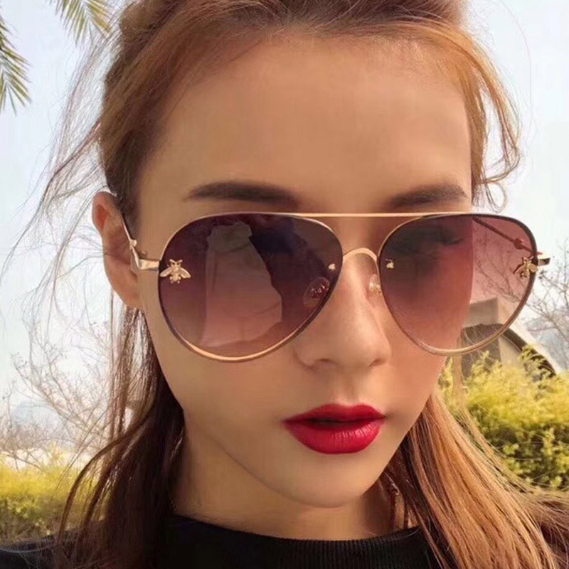 Oversized Pilot Sunglasses Women Brand Designer 2018 Rimless Clear Bee Sun Glasses Vintage Tinted Eyewear Female Avaitor Shades
Oversized Pilot Sunglasses Women Brand Designer 2018 Rimless Clear Bee Sun Glasses Vintage Tinted Eyewear Female Avaitor Shades