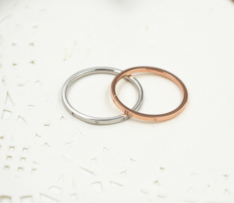 Fashion Silver Titanium Steel Gloss Ring, Titanium Steel Jewellery Couple Rings Women Rose Gold Rings Dots Japan and South Korea Wind