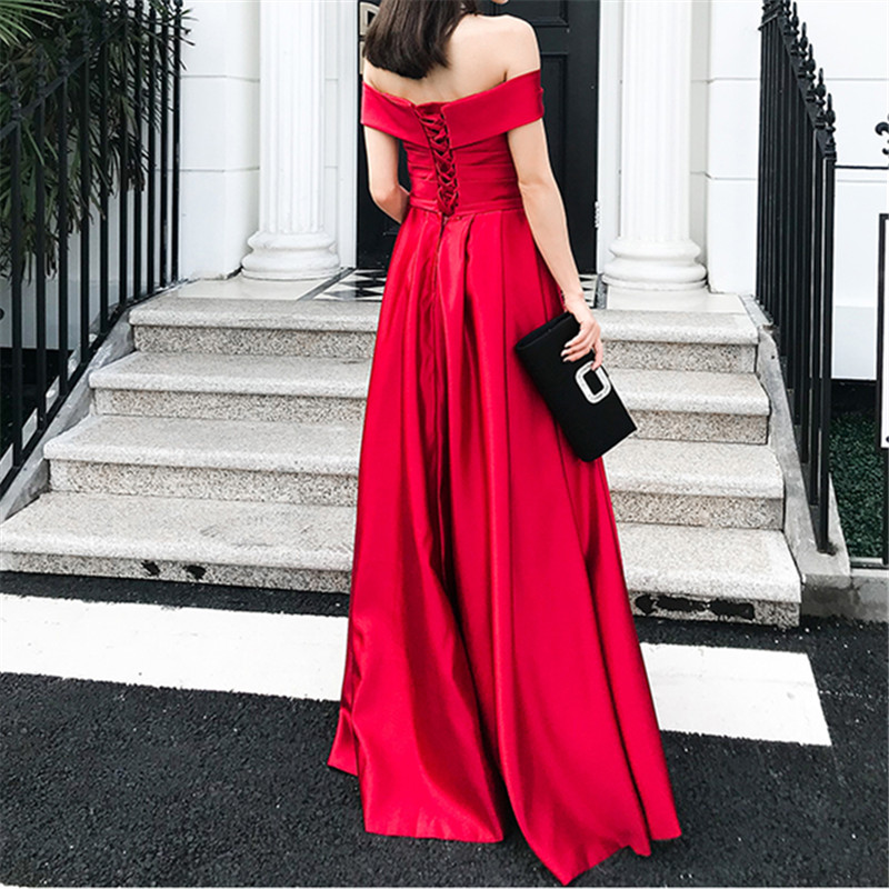 Sexy Off Shoulder Red Evening Dresses Satin Long Prom Dress Pleats Sweep Train Sexy Evening Gowns Party Wear Top Quality