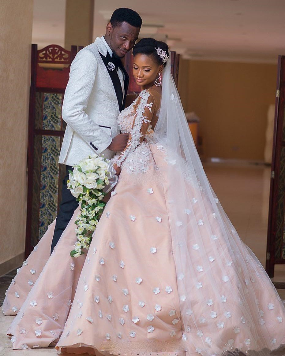 Beaded Pearls Dubai Ball Gown Dresses Handmade Flowers Long Illusion Sleeves Applique Bridal Gowns Wedding Dress s